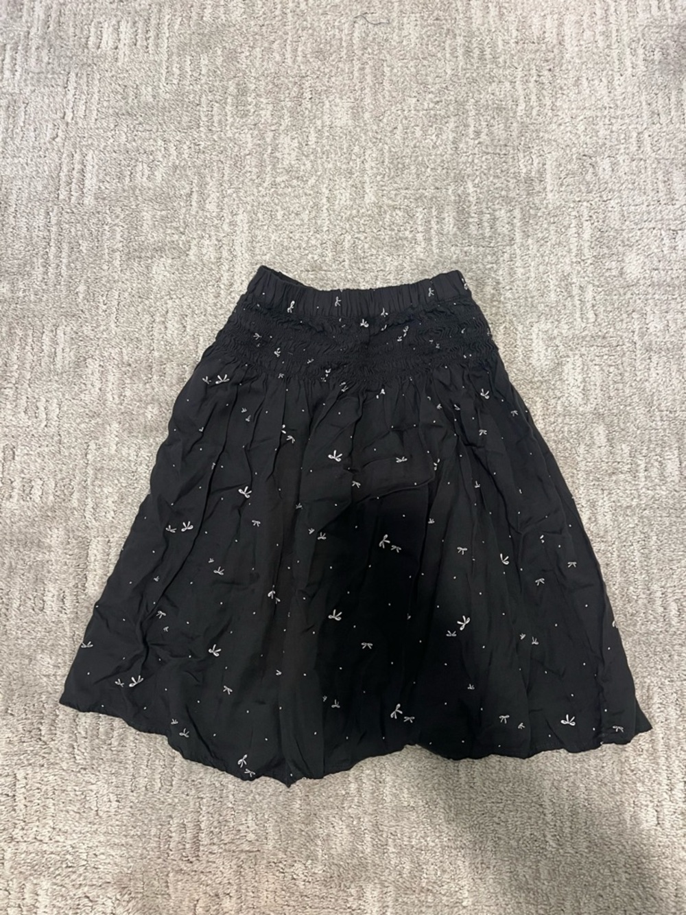 Carter’s black and white bow maxi skirt